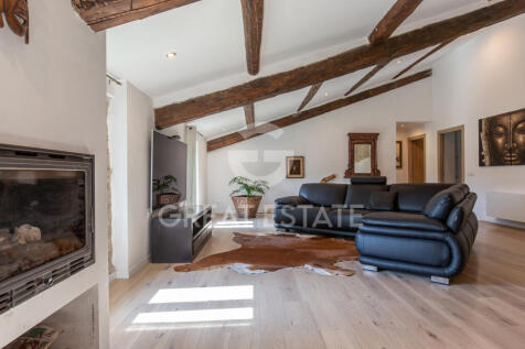 Interno