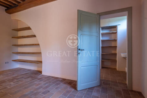 Interno