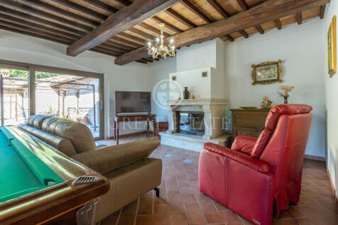 Interno