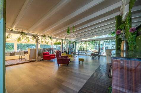 Interno