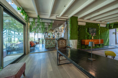Interno