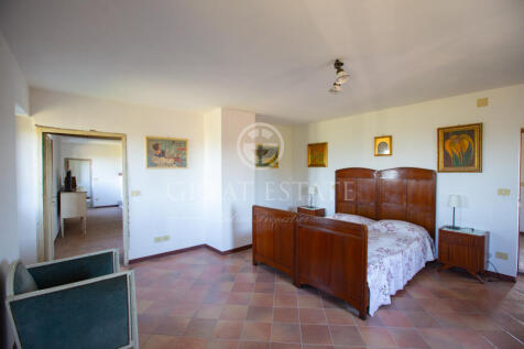 Interno