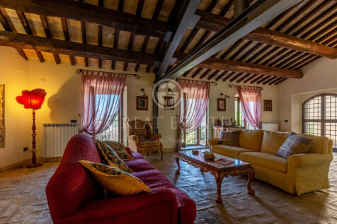 Interno