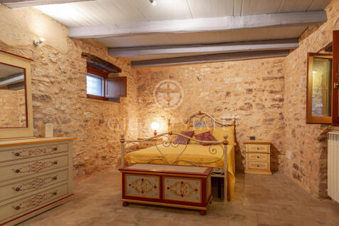 Interno