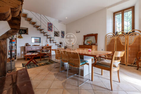 Interno