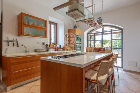 Interno