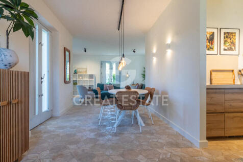 Interno