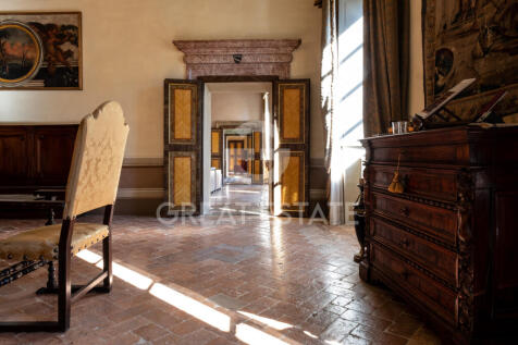 Interno