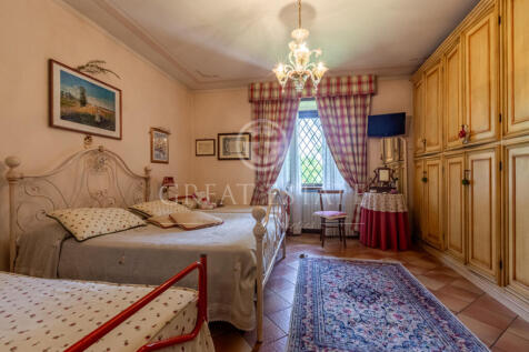 Interno