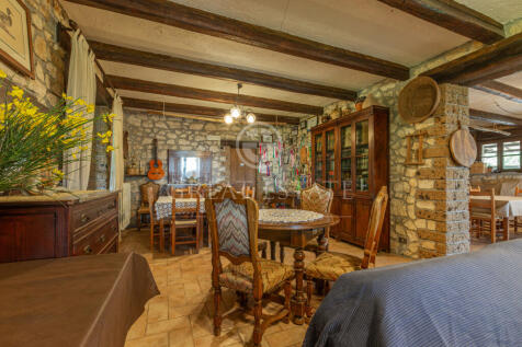 Interno