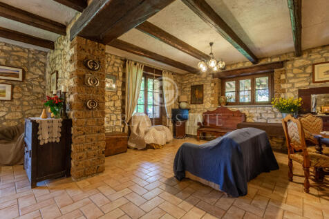 Interno