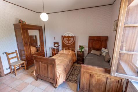 Interno