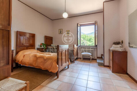 Interno