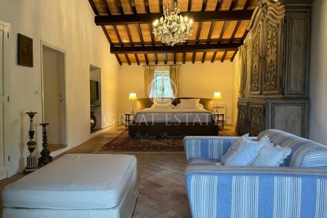 Interno