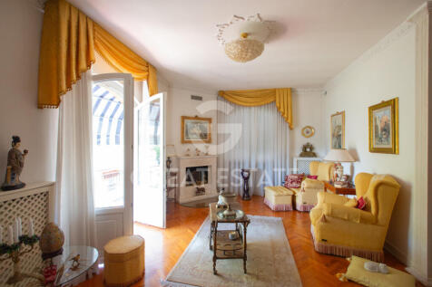 Interno