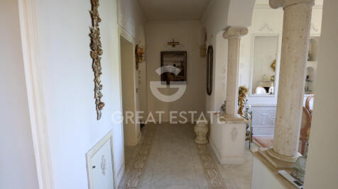 Interno