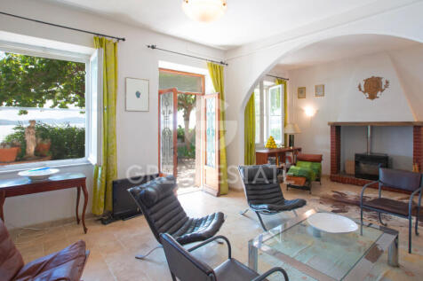 Interno