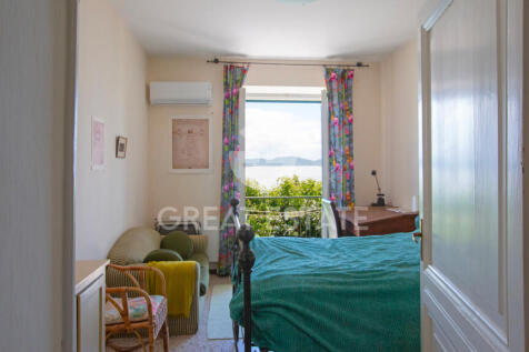 Interno