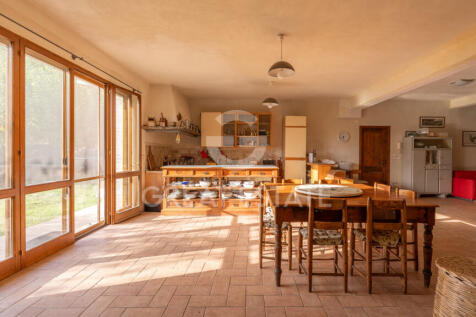 Interno