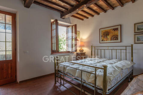Interno
