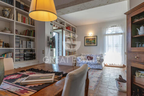 Interno