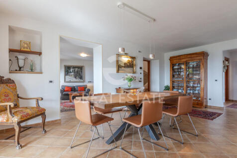 Interno