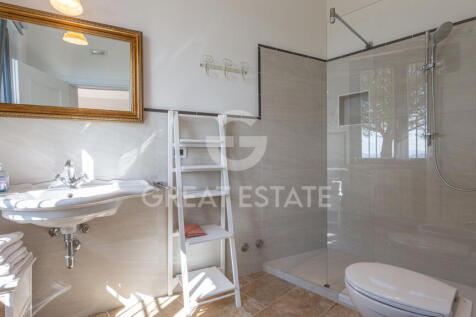 Interno
