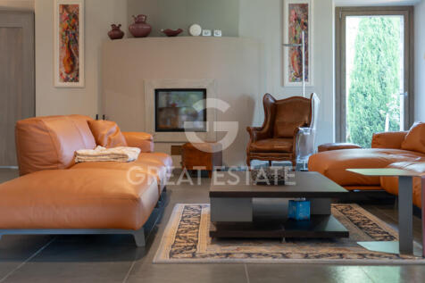 Interno