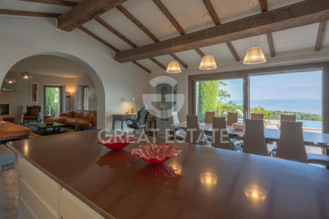 Interno