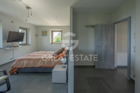 Interno