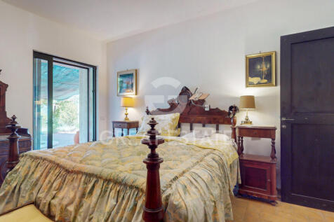 Interno