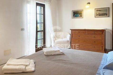 Interno