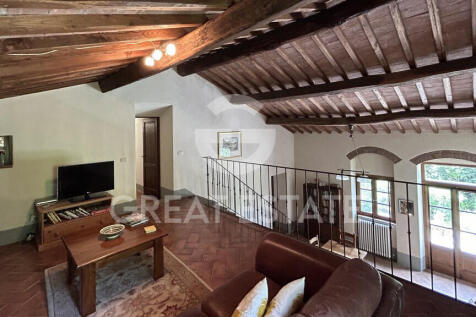 Interno