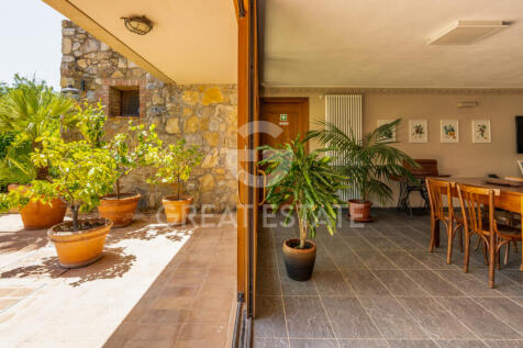 Interno