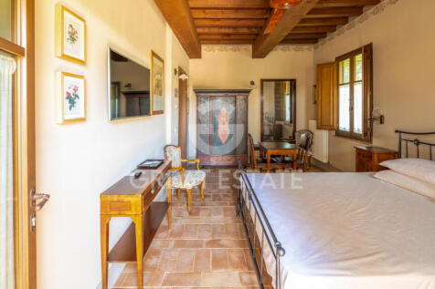 Interno