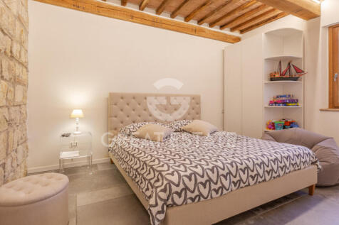 Interno