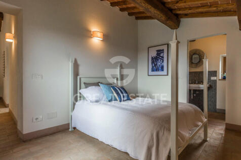 Interno