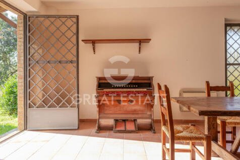 Interno