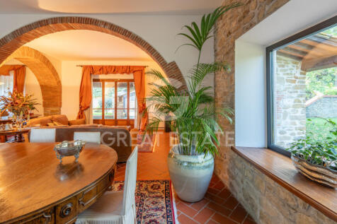 Interno
