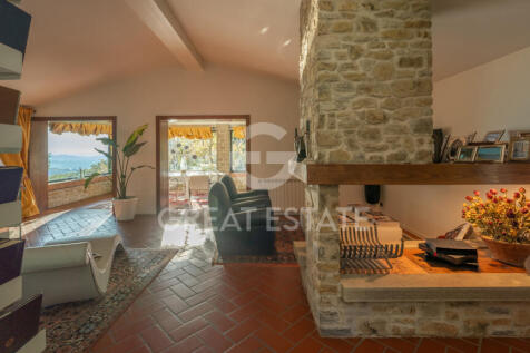 Interno