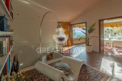 Interno