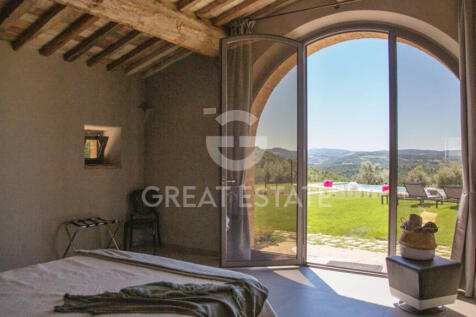 Interno