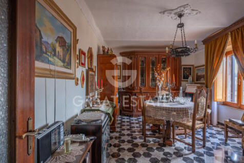 Interno