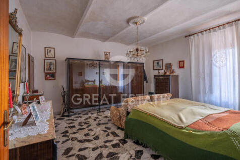 Interno