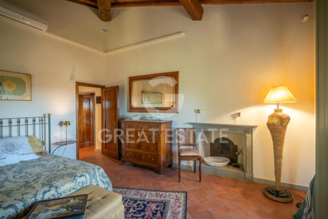 Interno
