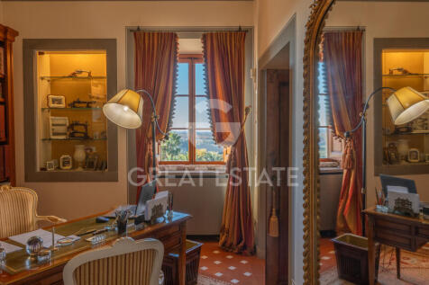 Interno
