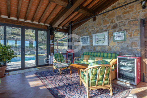 Interno