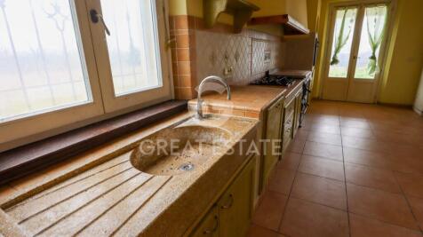 Interno