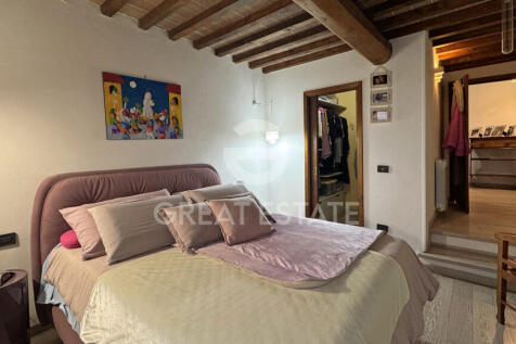 Interno