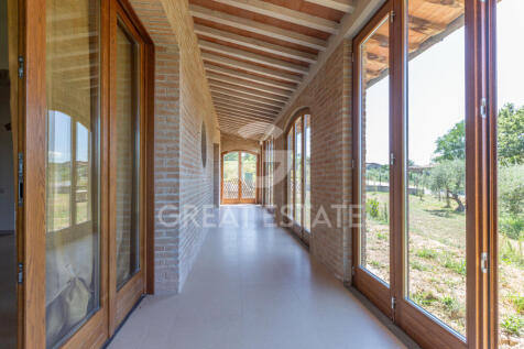 Interno